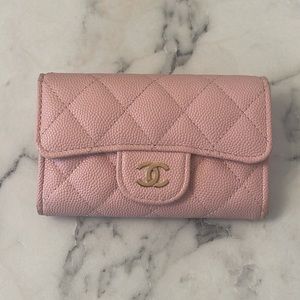 CHANEL
Caviar Quilted Flap Card Holder Light Pink